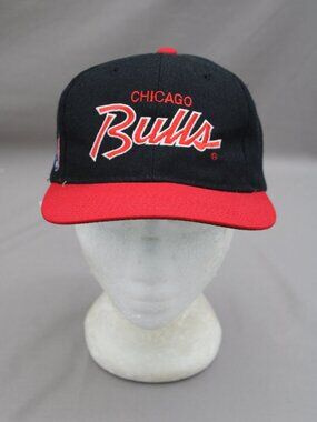 Chicago Bulls Hat (VTG) - Wool Blend Sports Specialties Script - Adult Snapback